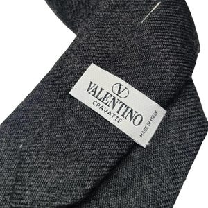 Vintage VALENTINO Italiensk ullslips Lyxig antracitgrå twill 90-tals italiensk designerslips 100% ny ull 9 cm bred Nyskick