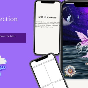 Könnte beinhalten: Digitales Selbstreflexions-Journal mit einem lila und weißen Thema. Das Bild zeigt eine Wolke mit einer Download-Schaltfläche und mehrere Telefonbildschirme, die Journal-Eingabeaufforderungen und Illustrationen anzeigen, darunter eine Fee und ein Mond.