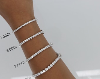 Bracelet tennis en or blanc et jaune 14 carats, diamants de laboratoire certifiés IGI de 5 carats, couleur EF, pureté VS. Bijou à offrir à une femme.