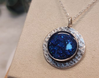 Beautiful saphire blue Resin circle pendant necklace