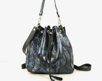 Vintage Perlina Black Leather Mini Backpack Drawstring Y2K 90s Perlina Backpack Black Bags & Handbags for Women for sale | eBay main image 4