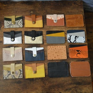 Porta carte in pelle personalizzato come regalo di anniversario, Porta biglietti da visita minimalista, Accessori da viaggio, Regalo per genitori, Pelletteria