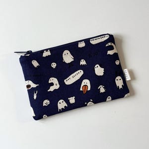 Cartoon Ghosts Zipper Pouch – Kawaii Fabric Accessory Bag, Small Makeup Bag, Coin Purse, Cardholder, Cute Halloween Gift, Spooky Gift