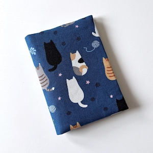 Cute Cats Passport Holder – Cat Fabric Travel Wallet, Gift for Traveller, Cartoon Passport Cover, Gift for Cat Lovers (Blue)
