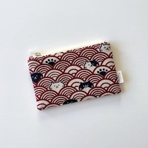 Minibolso con cremallera con diseño de gatos y patas: bolso de tela kawaii de estilo japonés, neceser pequeño, monedero, un regalo ideal para amantes de los gatos.