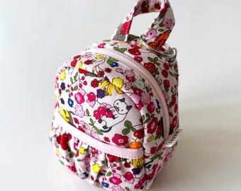 Mini Floral & Cats Backpack Keychain: Kawaii Flower Bag Charm, Coin Purse, Earphone Case