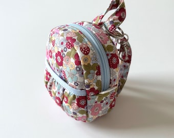 Mini Floral Backpack Keychain: Kawaii Flower Bag Charm, Coin Purse, Earphone Case