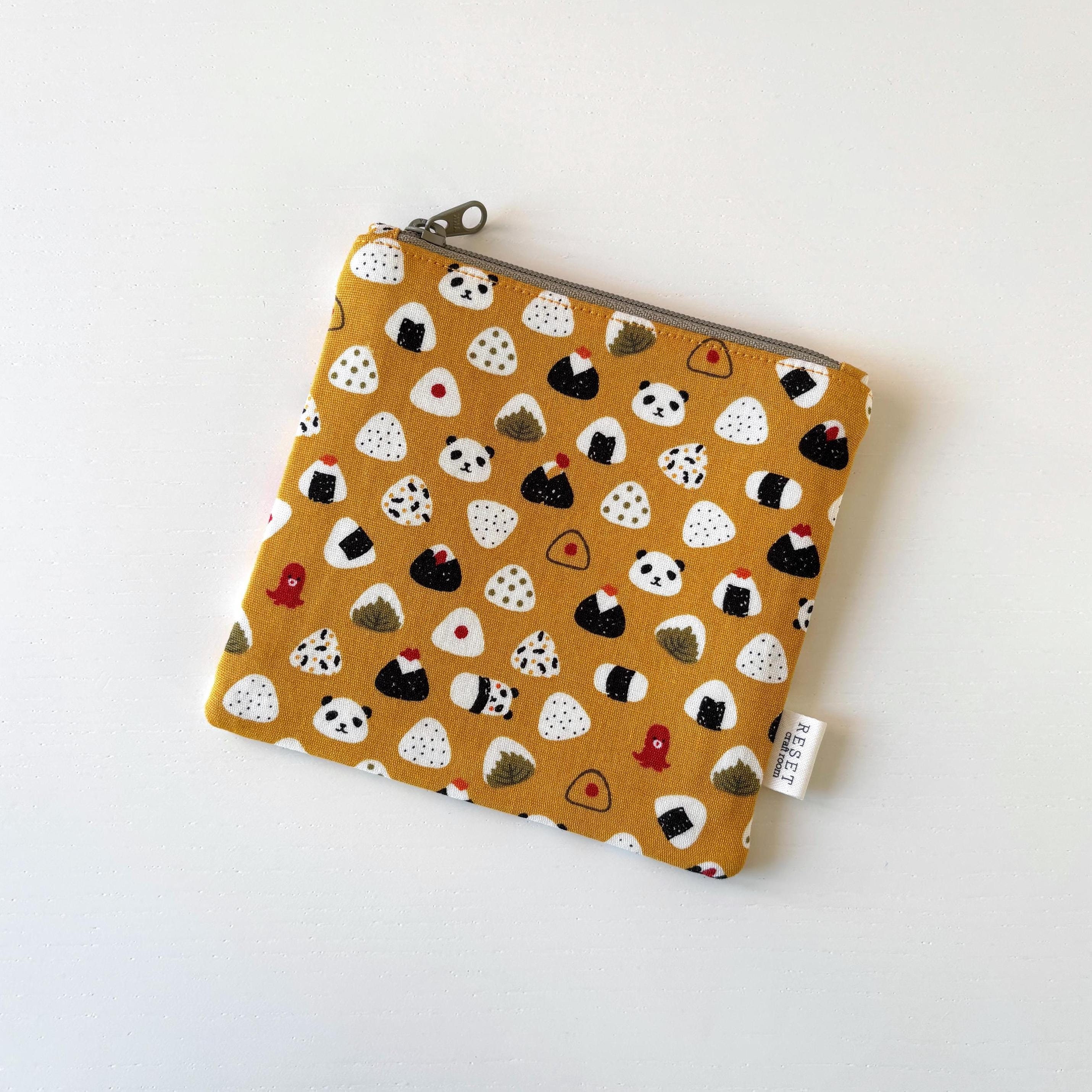 【FILLINTHEBLANK】24SS Crinkle Onigiri Coin Bag MUSINSA公式 | FILLINTHEBLANK Onigiri Coin Bag (silver)