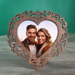 Heart-Shaped Wooden Photo Frame – 200mm Personalized Rustic Gift for Couples, Weddings, or Home Decor