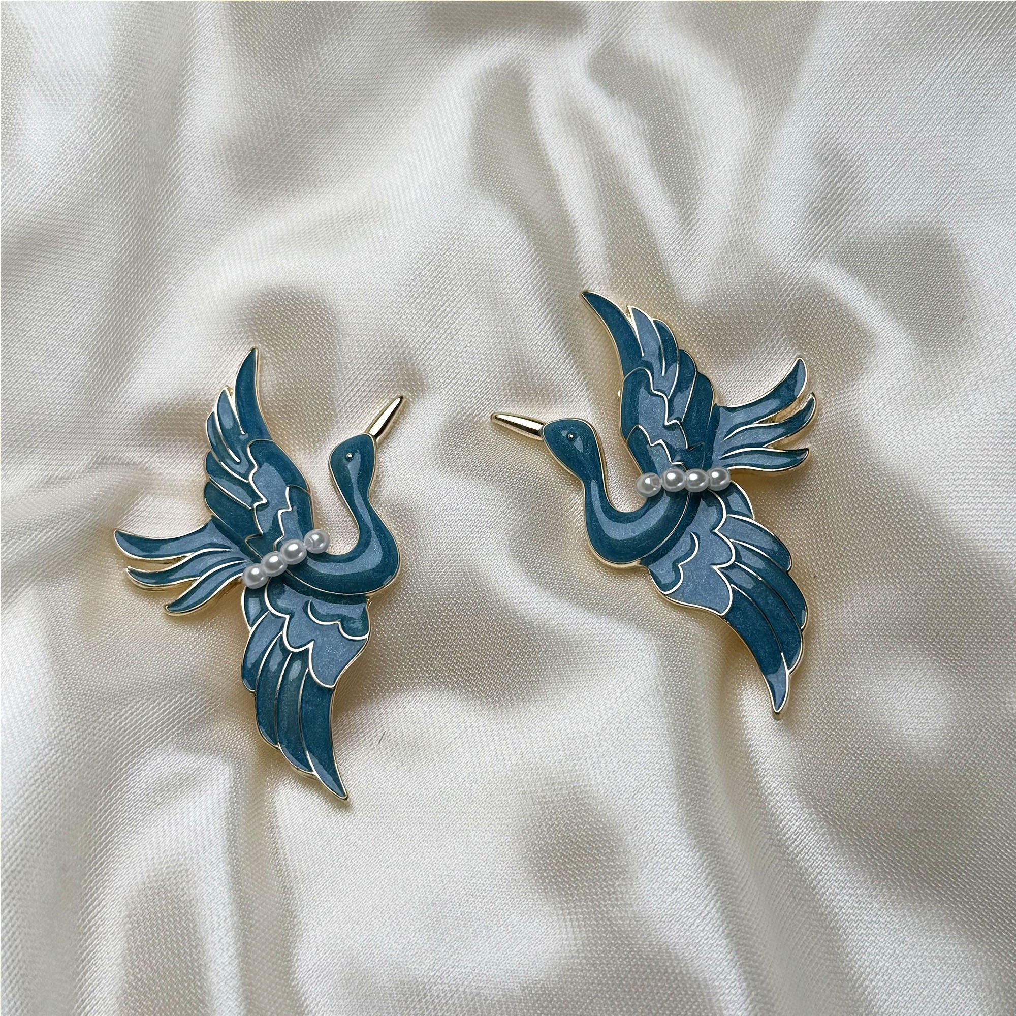 Vintage Crane Brooch - Etsy