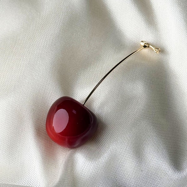 Lifelike cherry brooches, fruit brooches, shirt pins, clothing accessories, Mother's Day gifts, gifts for girlfriends, cherry lovers gifts