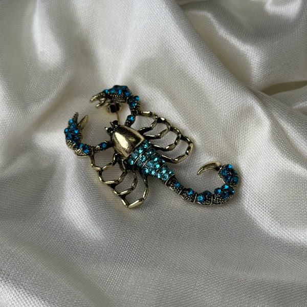 Scorpion Brooch, Vintage brooch, Blue brooch, Zircon brooch, insect brooch, clothing accessories
