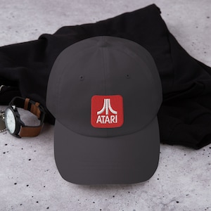 Cappello da papà ricamato Atari Nostalgia degli anni '80 Cappellino Vaporwave vintage retrò Regali da gioco classici per uomo