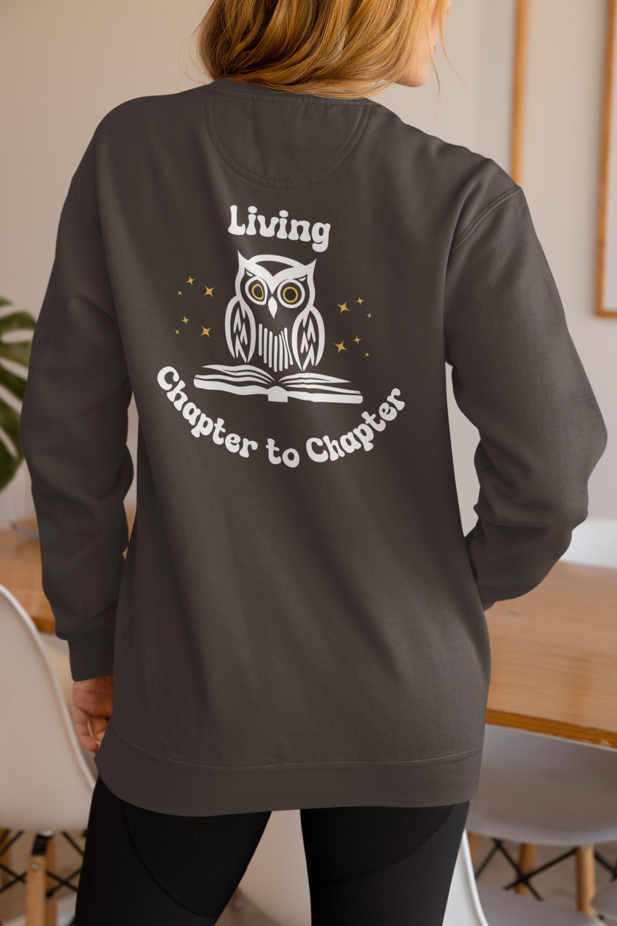 Bookish Owl Sweatshirt: Cozy Reader Apparel - Living Chapter to Chapter