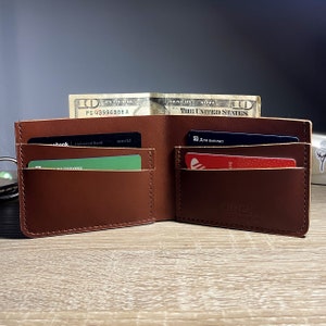 Cartera delgada de cuero hecha a mano, diseño minimalista para tarjetas y efectivo