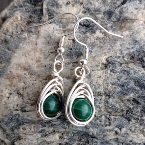 Handmade Natural Malachite Sterling Silver Herringbone Weave Teardrop Earrings zdjęcie 1