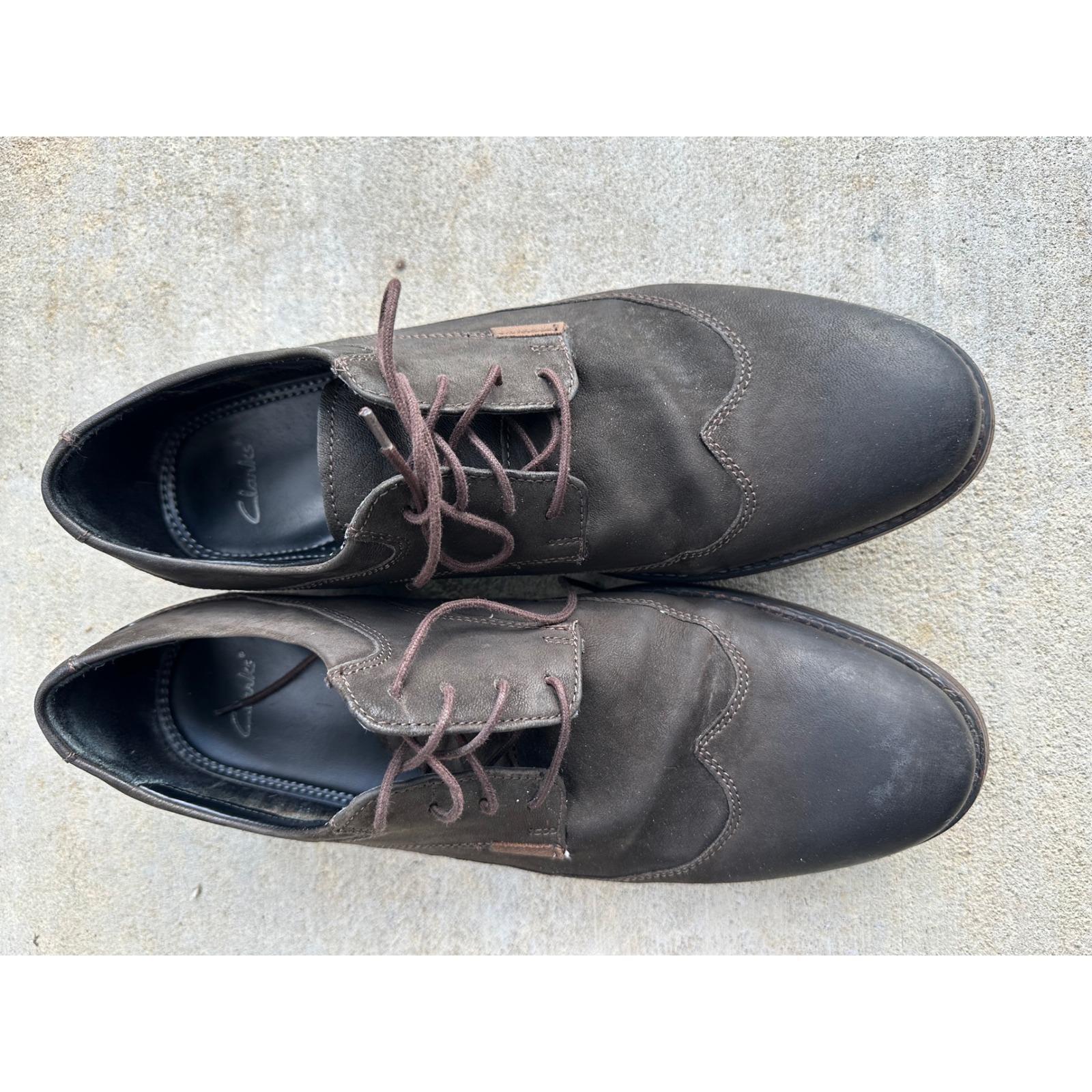 Men\'s‎ Clark\'s Oxford Gentlemans Wingtip Suede Leather Dress Shoes Size 13M Clarks Dress Shoes Men 12 M Wing Tip Oxford Blue Suede Lace  main image 4