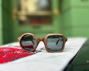 Sunglasses for Men & Women - Natural Walnut Wood Sunglasses - Handmade-UV 400 Protection-luxury gif