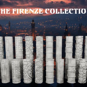 Könnte beinhalten: Die Firenze Collection, ein Set aus 15 dekorativen Betonsäulen mit verschiedenen Prägemustern. Die Säulen sind weiß und haben eine strukturierte Oberfläche.