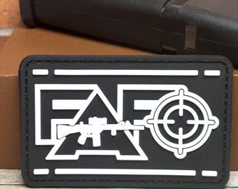 Patch Morale Tactique PVC - La Violence Est Une Option - Pistolet