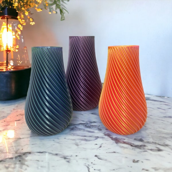 Vase 3D design pour fleurs, roses avec effet multi couleurs. Cadeau de décoration intérieur