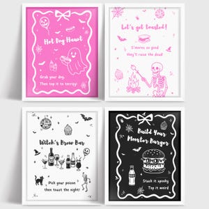 Könnte beinhalten: Vier gerahmte Halloween-Kunstdrucke mit Illustrationen und Text in Rosa und Schwarz. Die Drucke zeigen Sätze wie "Let's get toasted!" und "Witch's Brew Bar". Die Kunst ist in Weiß gerahmt, passend für Halloween-Dekorationen.