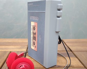 TPS-L2 prop with red headphones for Star Lord  Cosplay  - The front is a sticker/label