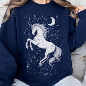 Sudadera mágica de unicornio, moda celestial a la luz de la luna