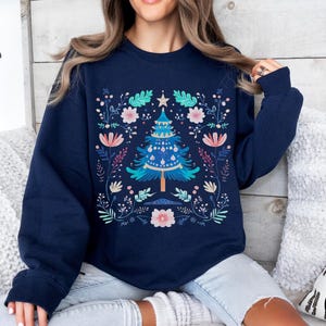 Scandinavian Christmas Sweatshirt, Norwegian Folk Art Sweater, Cottagecore Shirt, Hygge Botanical, Crewneck Vintage, Gift for her