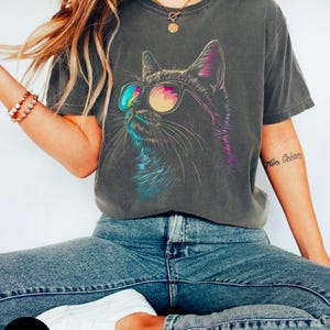 Cat Sunglasses shirt, Funny Cat Tee, Pet Lover Gift, Summer Fashion, Gift for Cat Owners, Cat mom dad, Cool animal, Vacation shirt