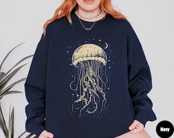 Himmlische Qualle Sweatshirt | Boho Ocean Crewneck Geschenk für Meeresbiologie-Liebhaber