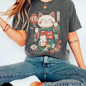 Maneki neko shirt, Japanese lucky cat, Fortune cat, Lucky cat, Beckoning cat, Kawaii clothing, Japanese cat shirt, Waving cat shirt, Unisex