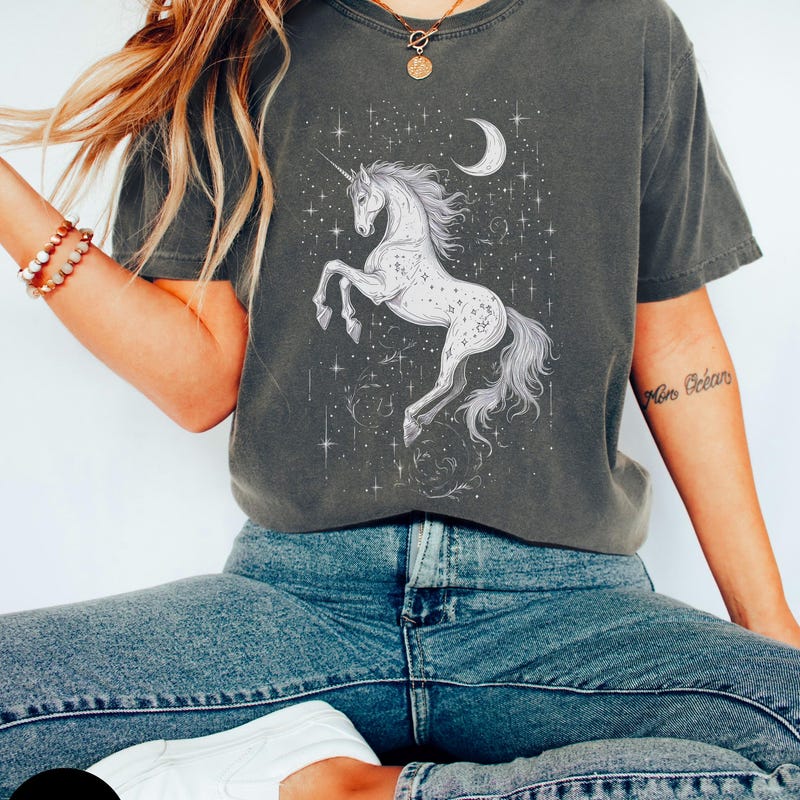 CLEARANCE Unicorn Stars Print Hooded T-shirt main image 1