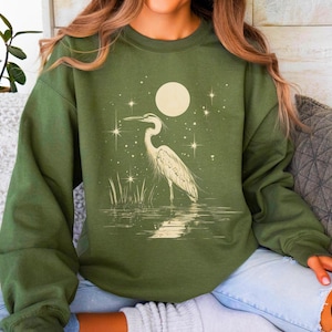 Great Blue Heron sweatshirt, Bird Lover Shirt, Hippy Clothes, Folk Art, Linoprint design, Blue bird design, Vintage bird print, Bird watcher
