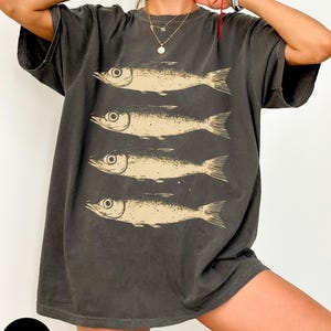 Vintage Fisch Shirt, Retro Fischer Shirt, Bass-Liebhaber, Fischer Geschenke, Ocean Vibes, Angeln T-Shirt, Fischer Kleidung, Meerestiere