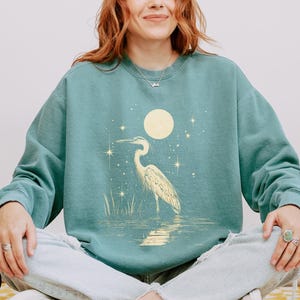 Great Blue Heron sweatshirt, Linocut Shirt, Bird Lover sweater, Hippy Clothes, Folk Art, Linoprint design, Blue bird, Vintage bird print
