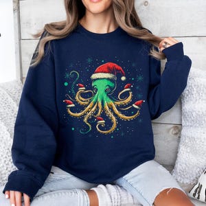 Octopus met kerstmuts kersttrui, vakantie trui ronde hals, wintertrui, cadeau voor oceaanliefhebbers, grappige kersttrui, feestelijk