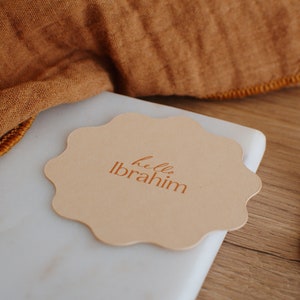 Aanpasbare golvende plaatsmarkering - bruiloft, verjaardag, feesttafeldecoratie - chic en modern - "Ibrahim"-collectie