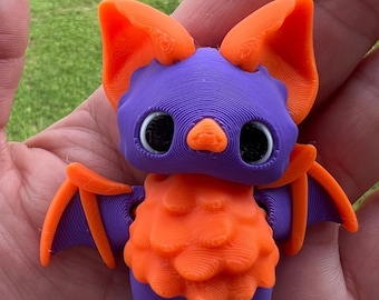 Cute Baby Bat | 3D Printed Articulated Bat | Flexible Sensory Bat Toy| Desk Fidget Toy | ADHD Fidget | Vampire Bat Toy for Teens | Bat Decor