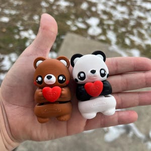 Cute Valentine Day Bear | 3D Printed Love Bear | Teddy Bear with heart | Valentine Flexi Fidget | Bear Keychain | Articulated Heart Bear