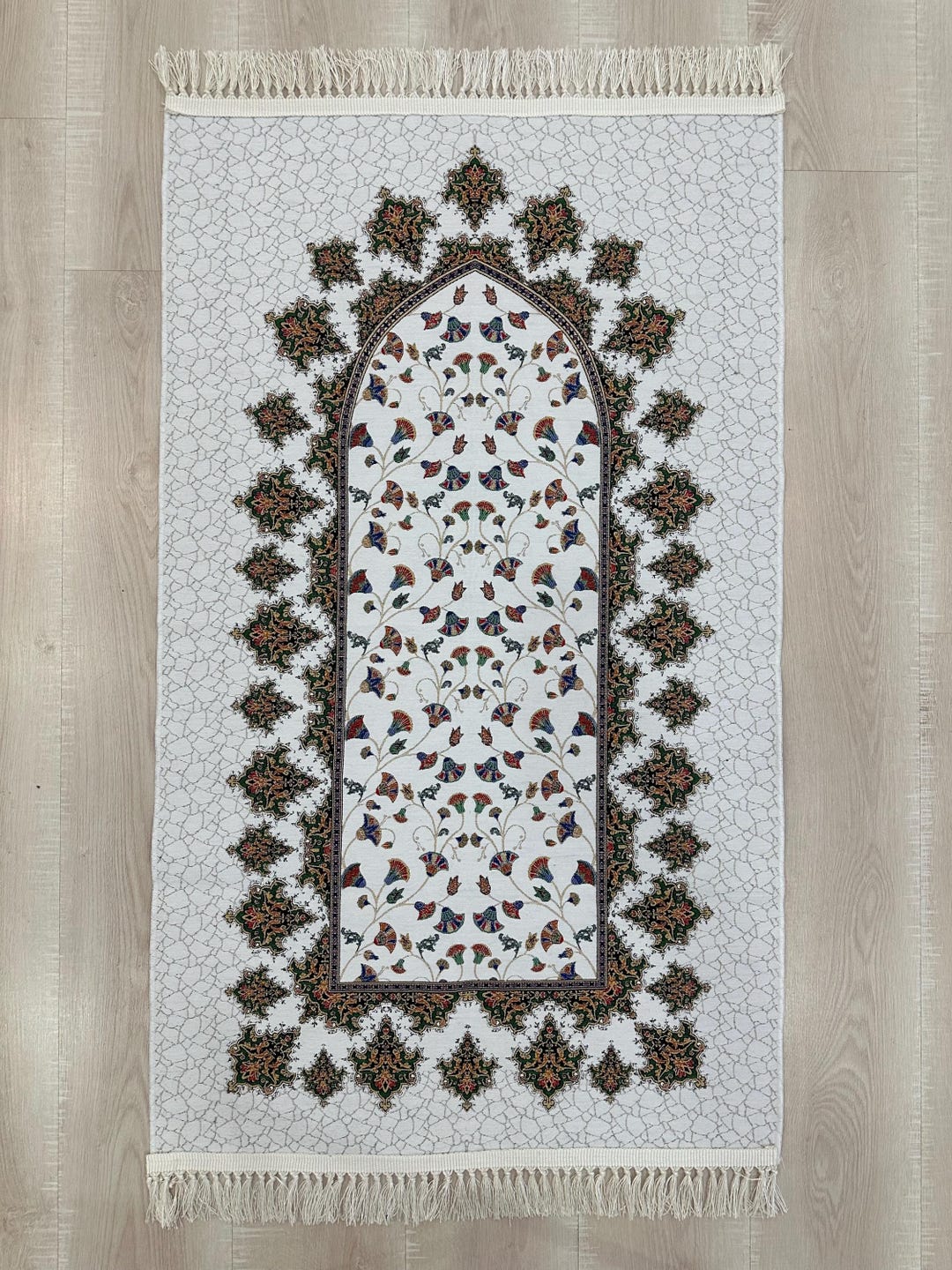 Luxury Prayer Rug: Muslim Prayer Mat, Eid Ramadan Gift - Etsy