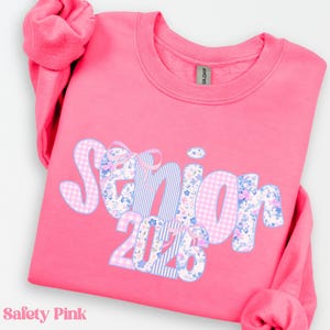 Senior Sweatshirt, Class of 2026, Grandmillenial Senior 2026 Shirts, Coquette Bow Preppy Floral Senior 2026 Sweater, Graduation 2026 Clothes