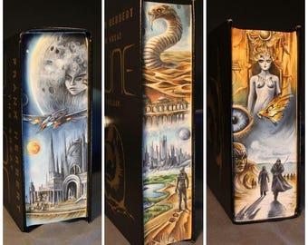 Dune Trilogy Book-Edge Painting: 'Chronicles of Arrakis', handgeschilderd verzamelobject