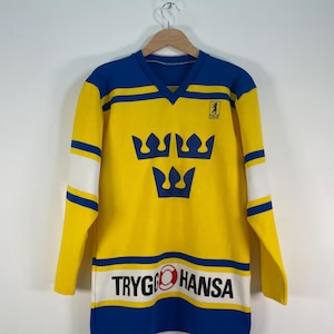 Vintage 90&#39;s Tibas Sweden Ice Hockey Jersey (Size: about M)