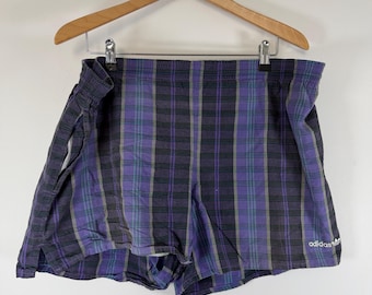 Pantalones cortos Adidas vintage de los años 90 (Talla: L)