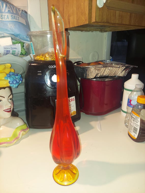 Vintage Viking Glass Vase Epic Six Petal Persimmon Amberina Swung 17" Tall