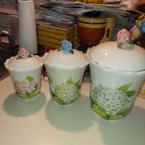 Set of 3 Cracker Barrel Hydrangea Canister/jars With Floral Tops
