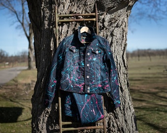 Handbemalte_CarelliJeanJacke_SzM_, tolles Geschenk für Freundin, tolles Geschenk für Künstler, tolles Geschenk für modische Mädchen.