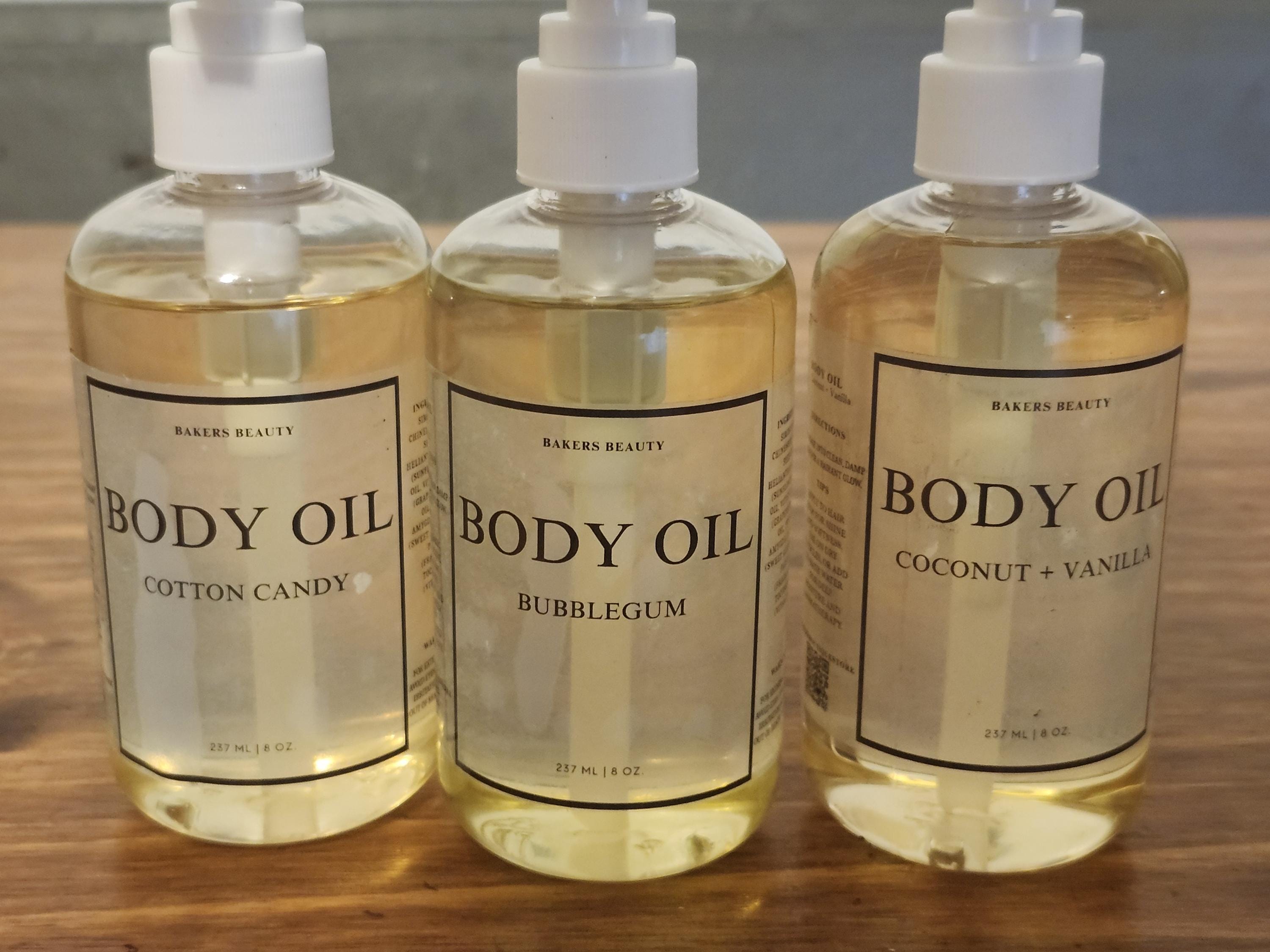 Moisturizing Body Oil: with jojoba oil and vitamin E.