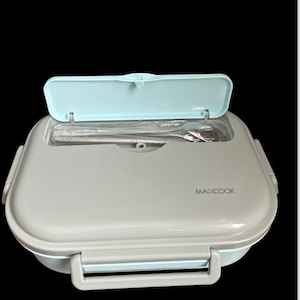 Isolierte Lunchbox aus Edelstahl mit Deckel, unterteilt in mehrere Fächer, ideal für die Mittagspause oder auf Reisen.
